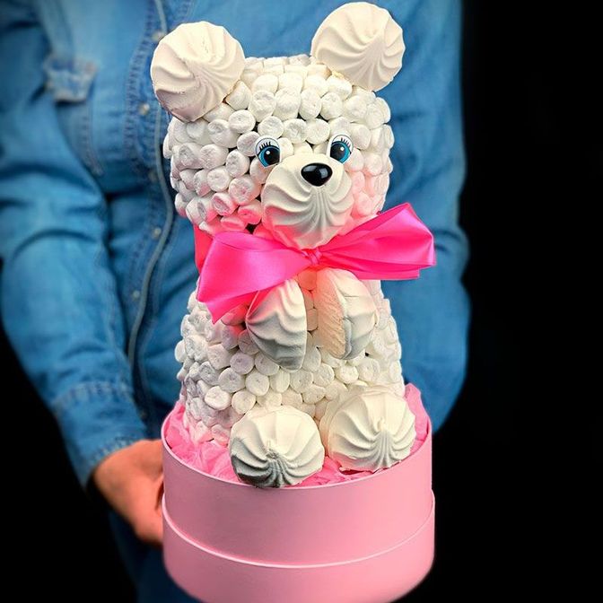 Медведь из зефира и маршмеллоу