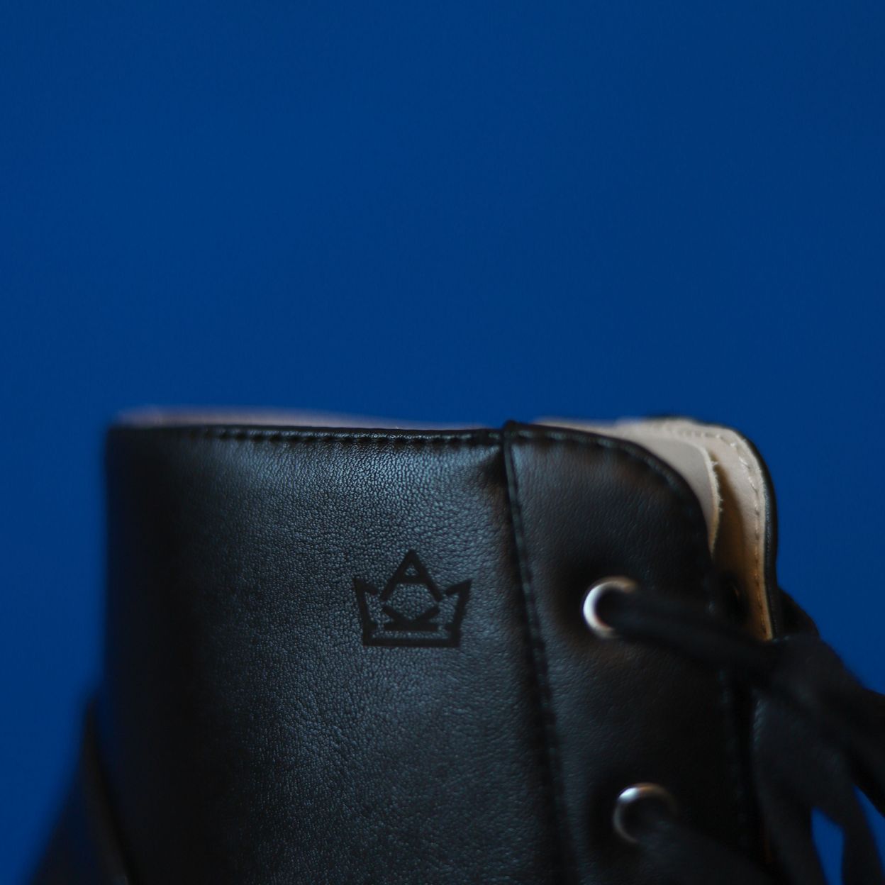 Купить Puma Black 9 см