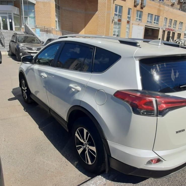 Купить Toyota Rav4 2.0 АКПП 4*4