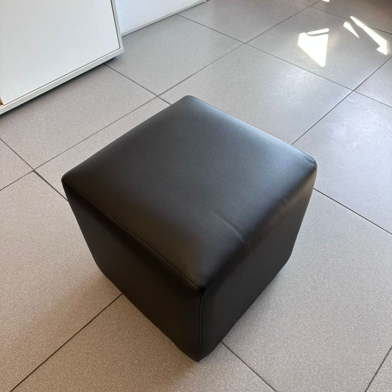 Купить Квадратный пуфик экокожа