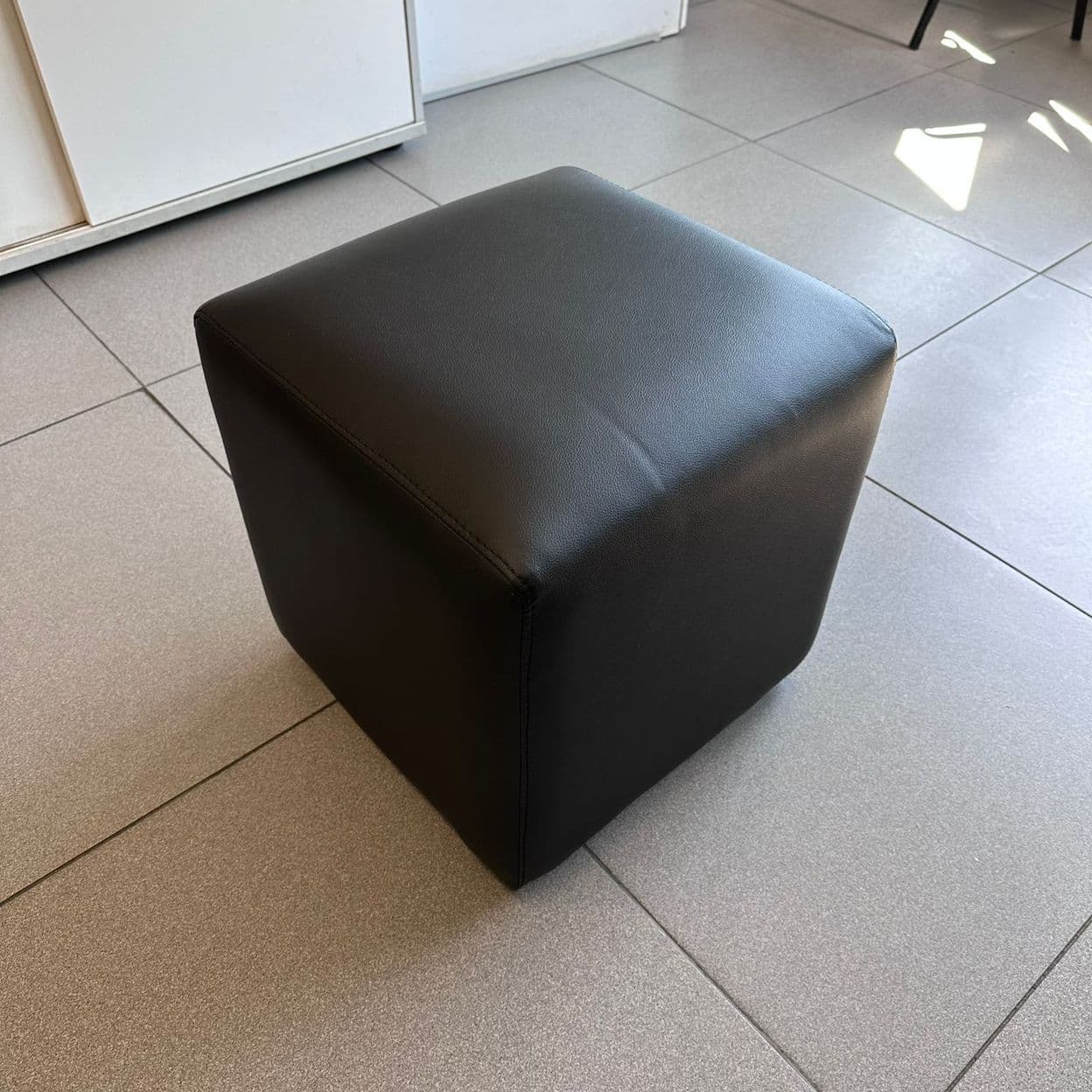 Купить Квадратный пуфик экокожа