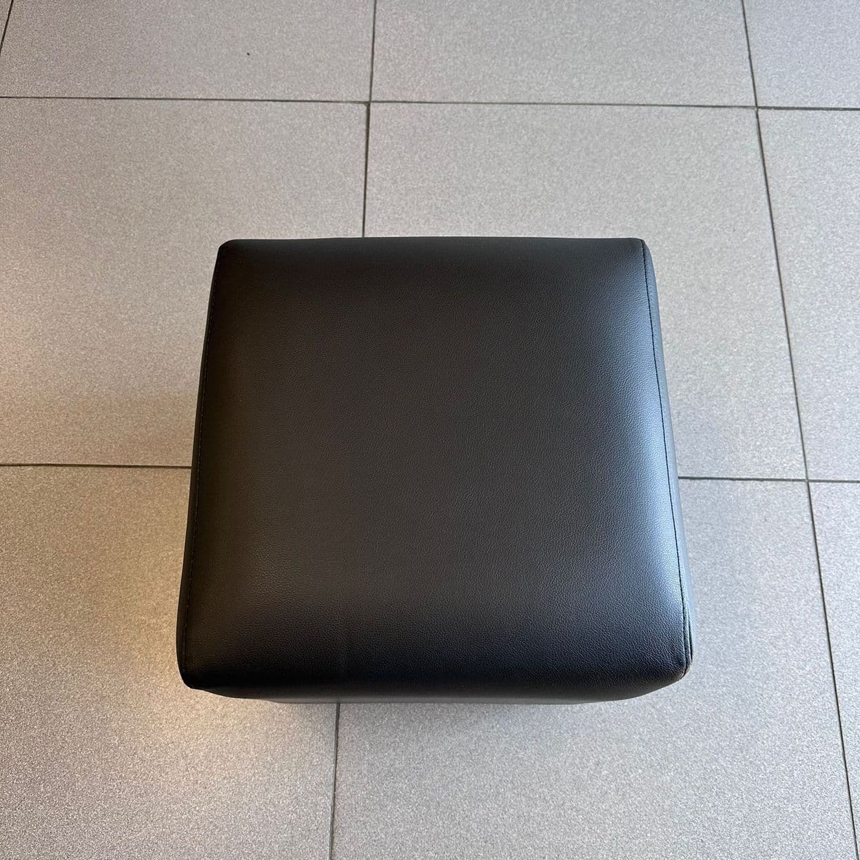 Купить Квадратный пуфик экокожа