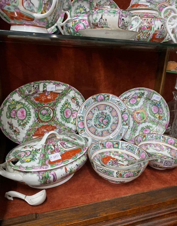 Купить Большой китайский сервиз