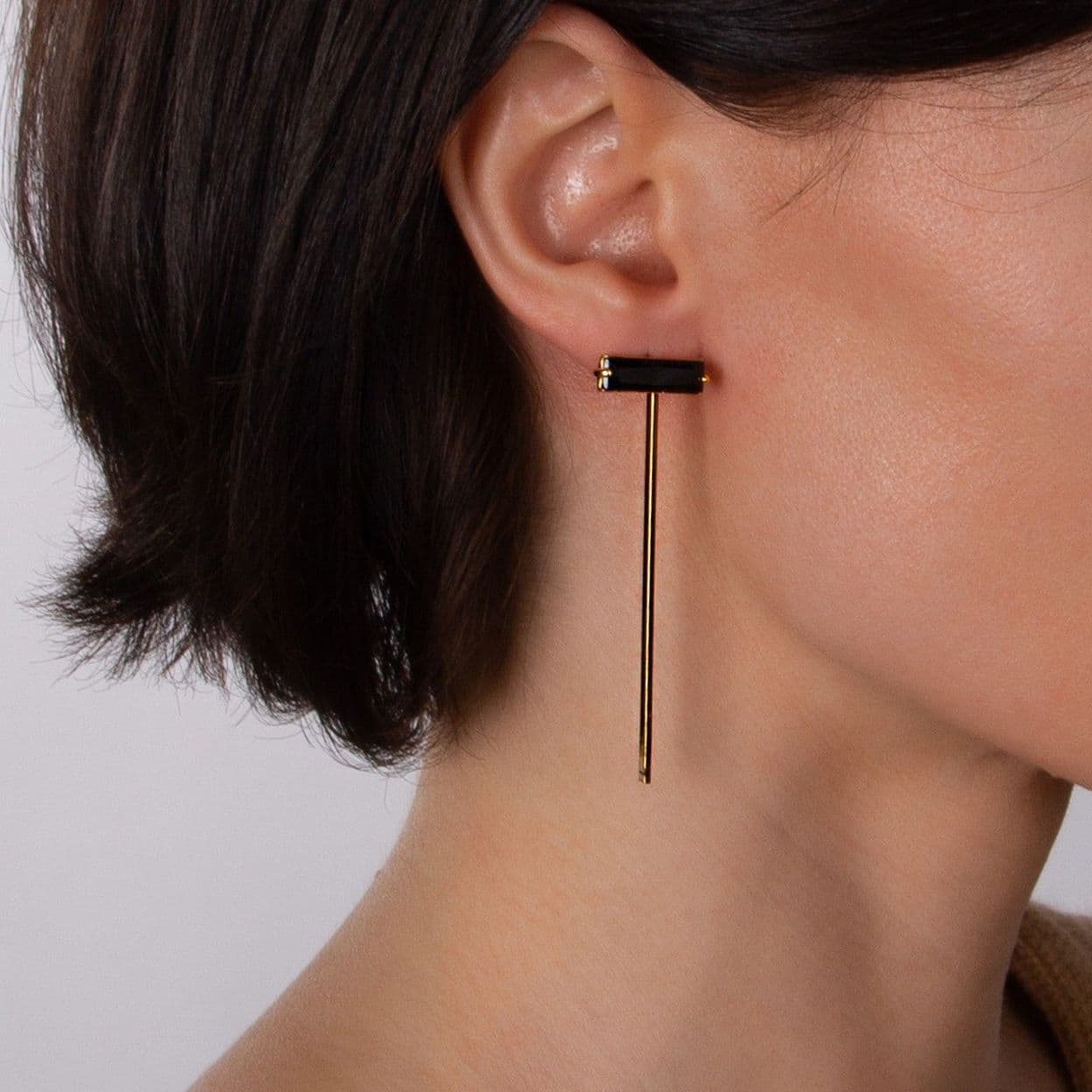 Купить Серьги Nuance, Nuance, асимметричные, с кристаллом