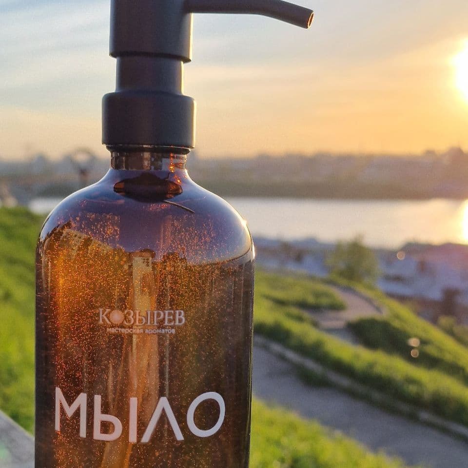 Купить Мыло парфюмированное в стеклянном флаконе 500 мл