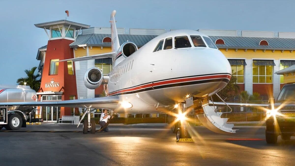 Купить 🛩  Перелет - Индивидуальный чартер