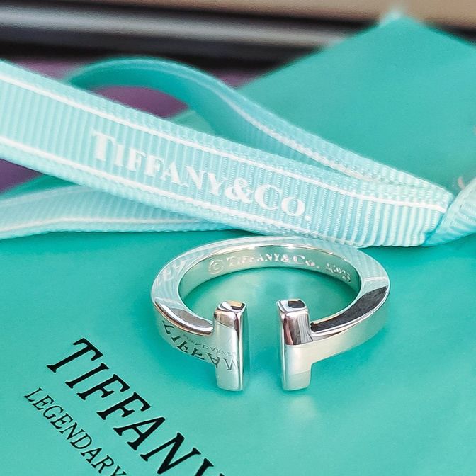 Кольцо tiffany square T, кольцо тиффани буква Т, кольцо тиффани серебряное, серьги tous icon color,  сережки тоус малахит, подвеска тоус свит доллс, t