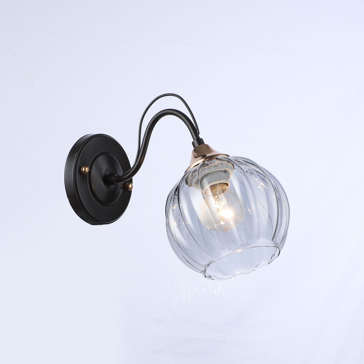 Купить Светильник настенный светодиодный с регулировкой освещения