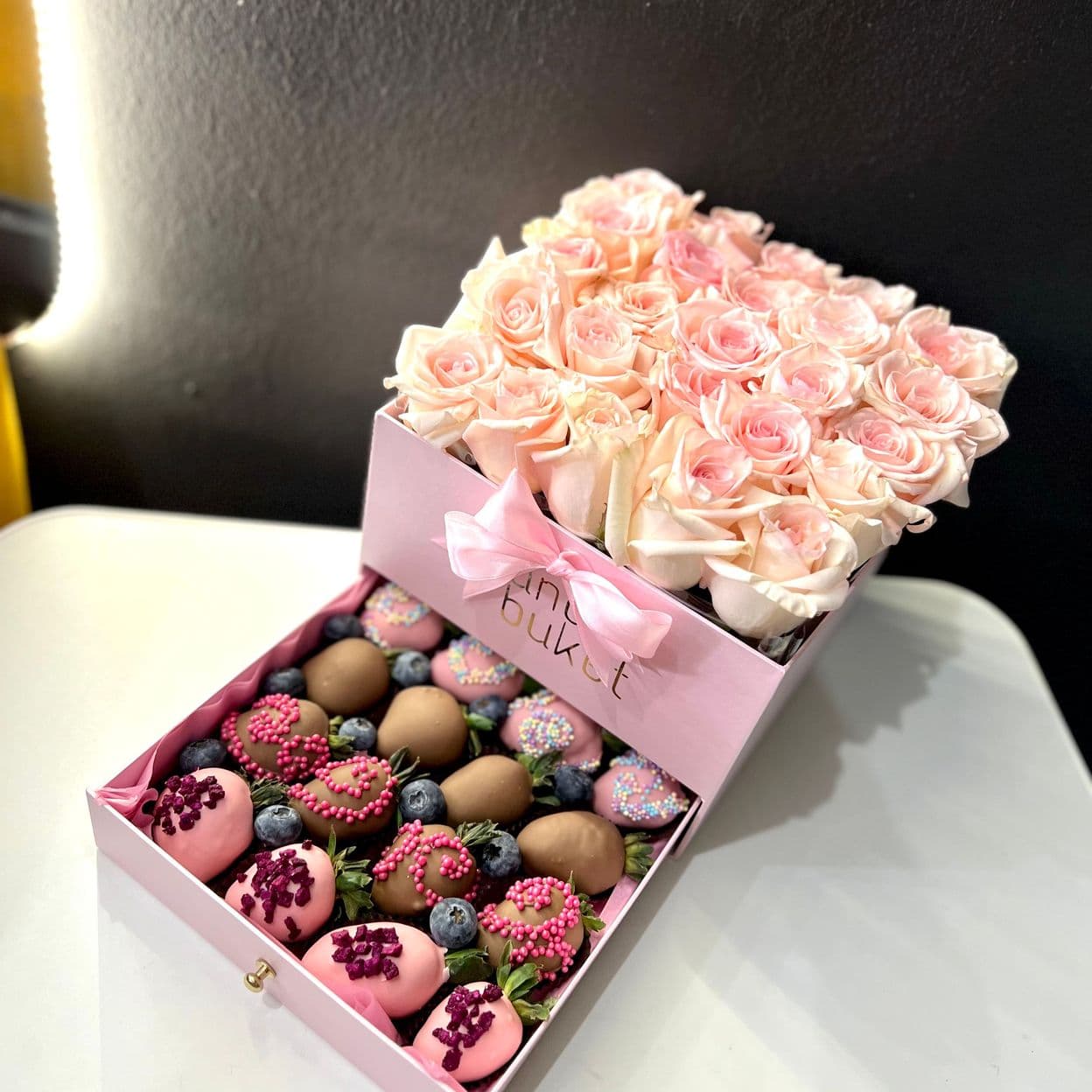 Купить Шкатулка с клубникой "Нежность"