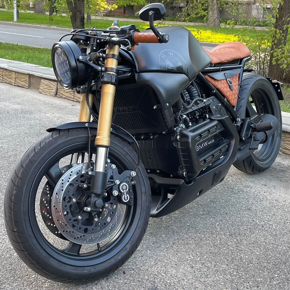 Купить Спойлер боковой под бак BMW K75, K100, K1100 Стеклопластик, без окраса, пара