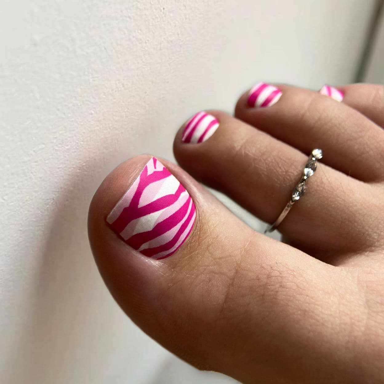 Купить Пленки для педикюра Pink Zebra