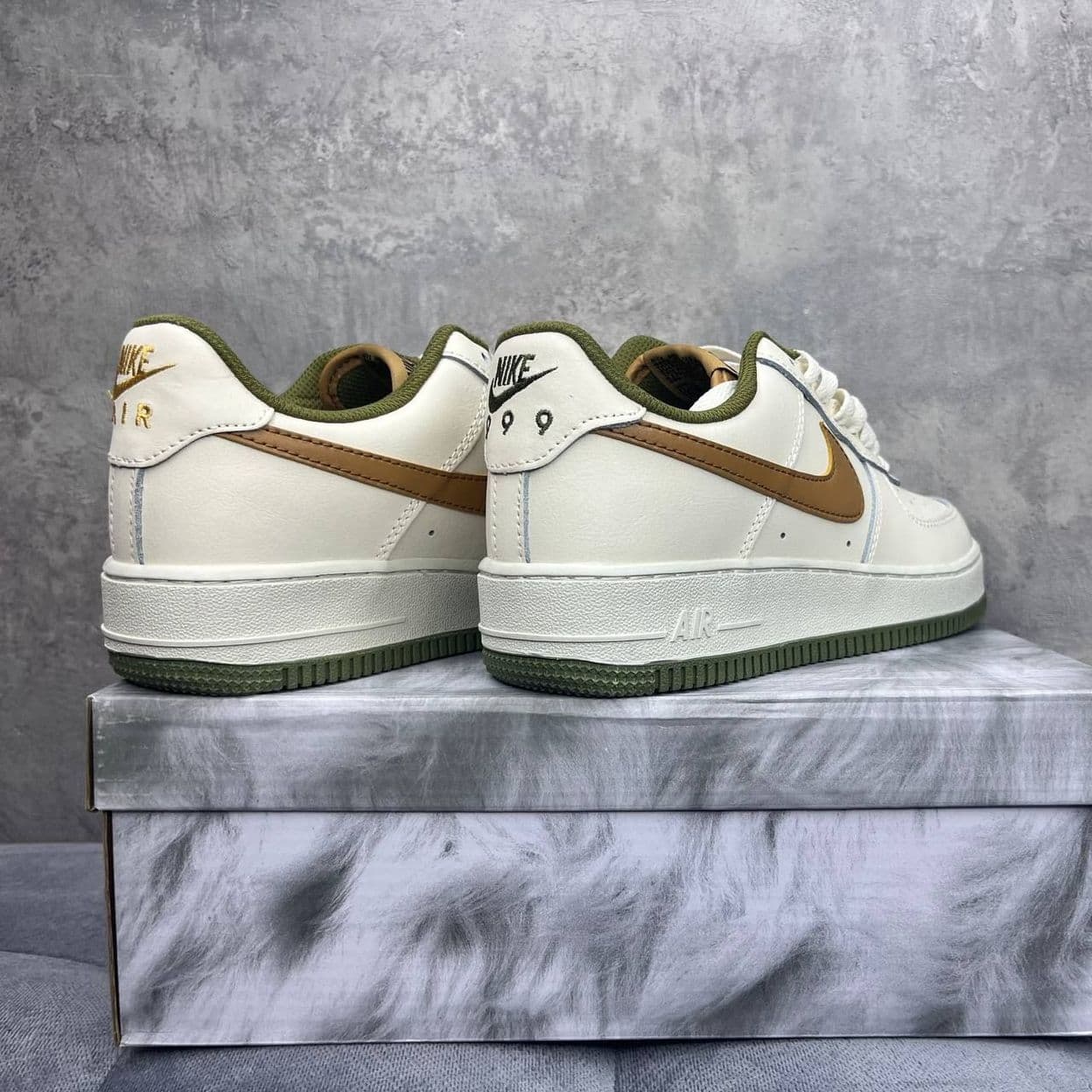 Купить Nike Air Force 1'07 LX White Brown