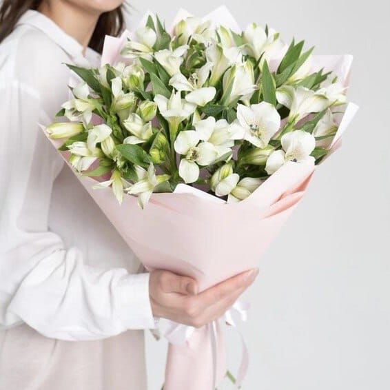 Купить Букет из альстромерии 1шт 250р