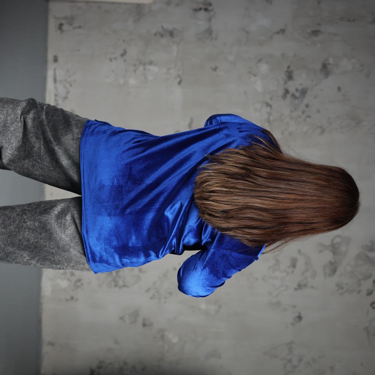 Купить Лонгслив из бархата синий