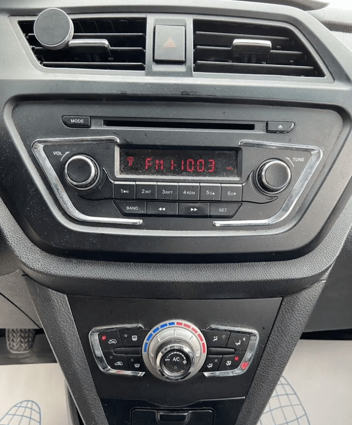 Купить LIFAN X50 1.5 MT, 2016, 122 000 км