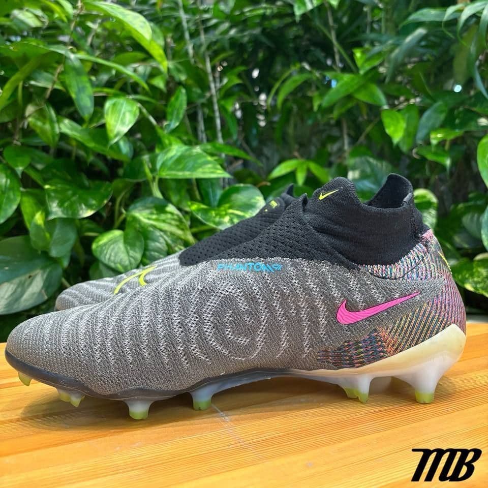 Купить Бутсы Nike Phantom GX Elite DF FG