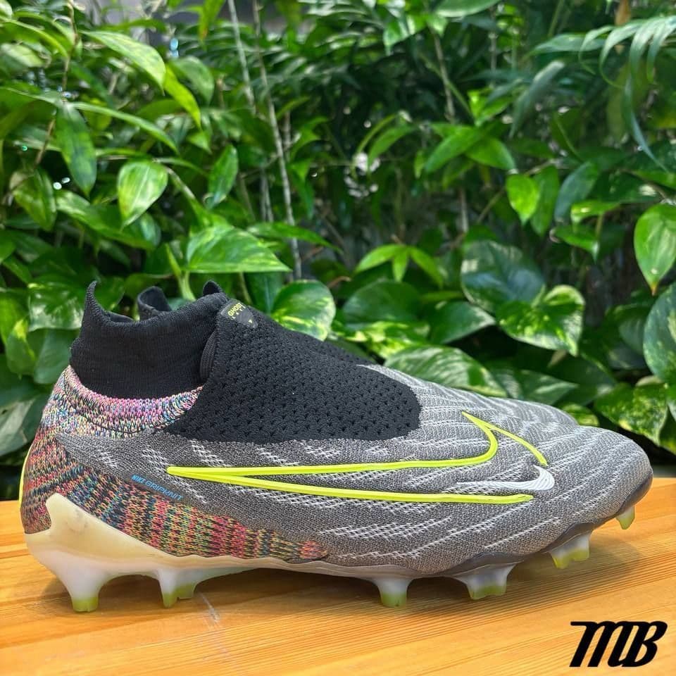 Купить Бутсы Nike Phantom GX Elite DF FG
