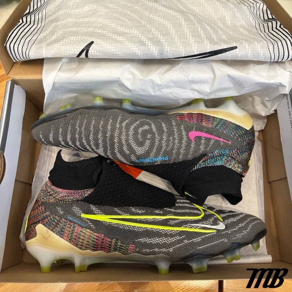 Купить Бутсы Nike Phantom GX Elite DF FG