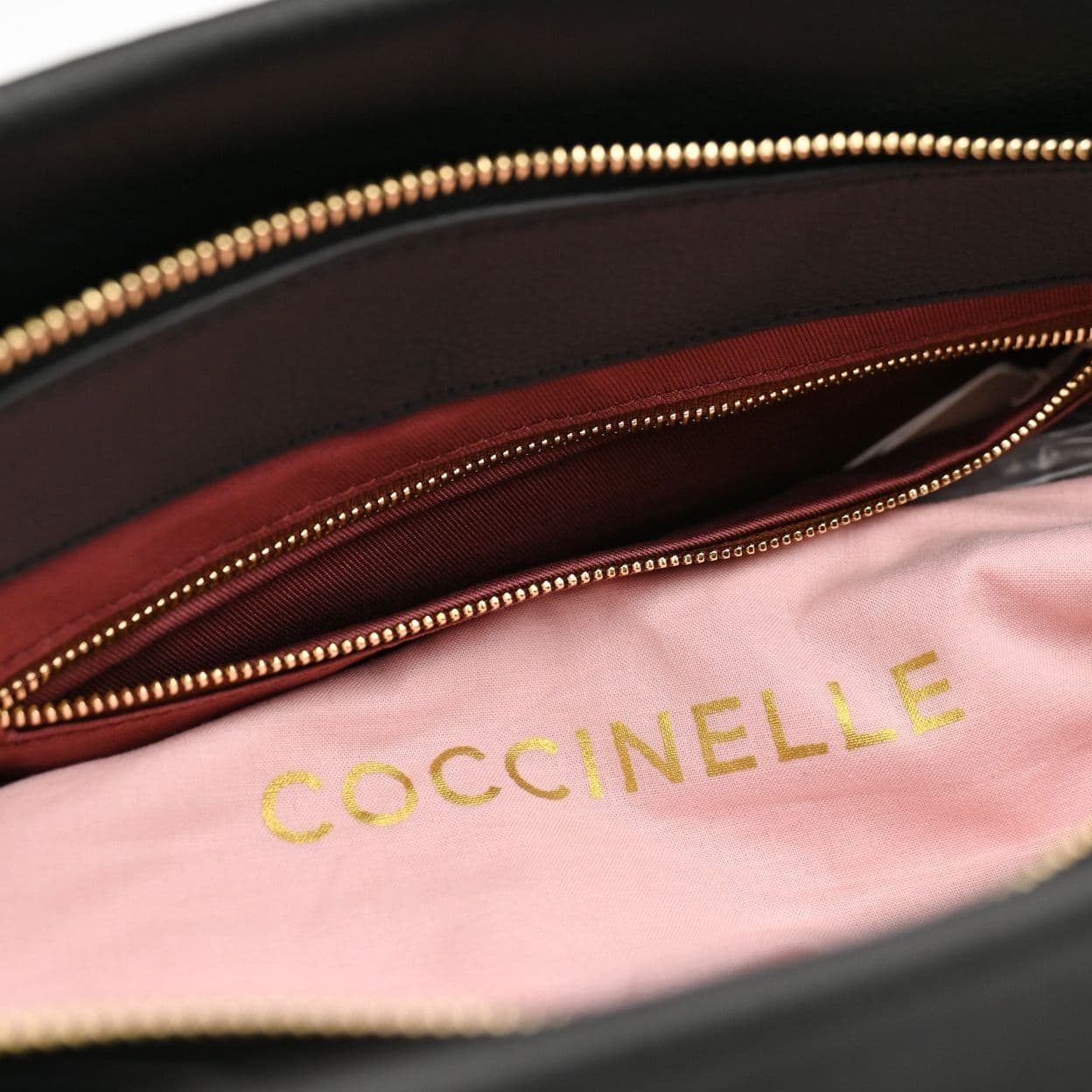 Купить Сумка женская Coccinelle