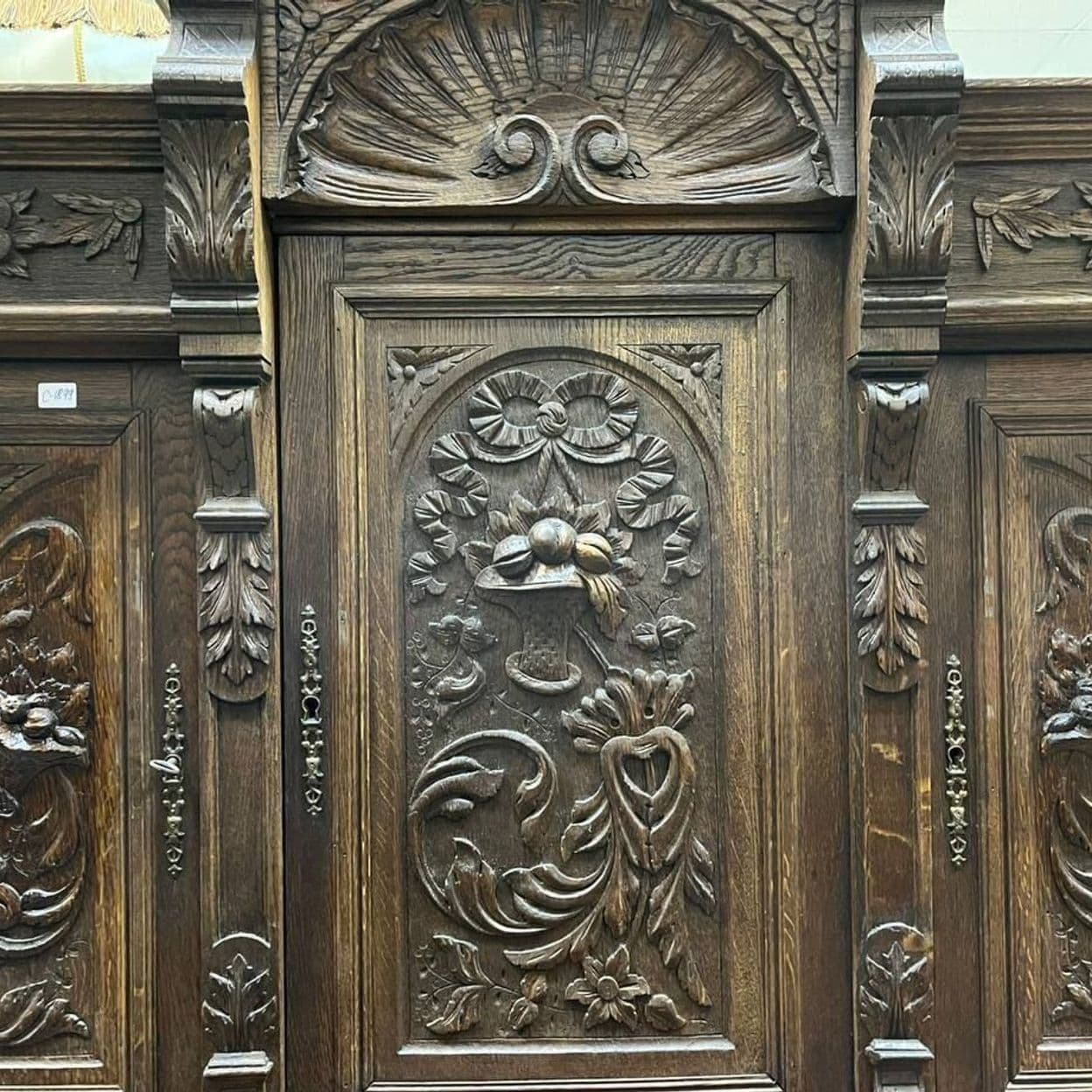 Купить Старинный буфет