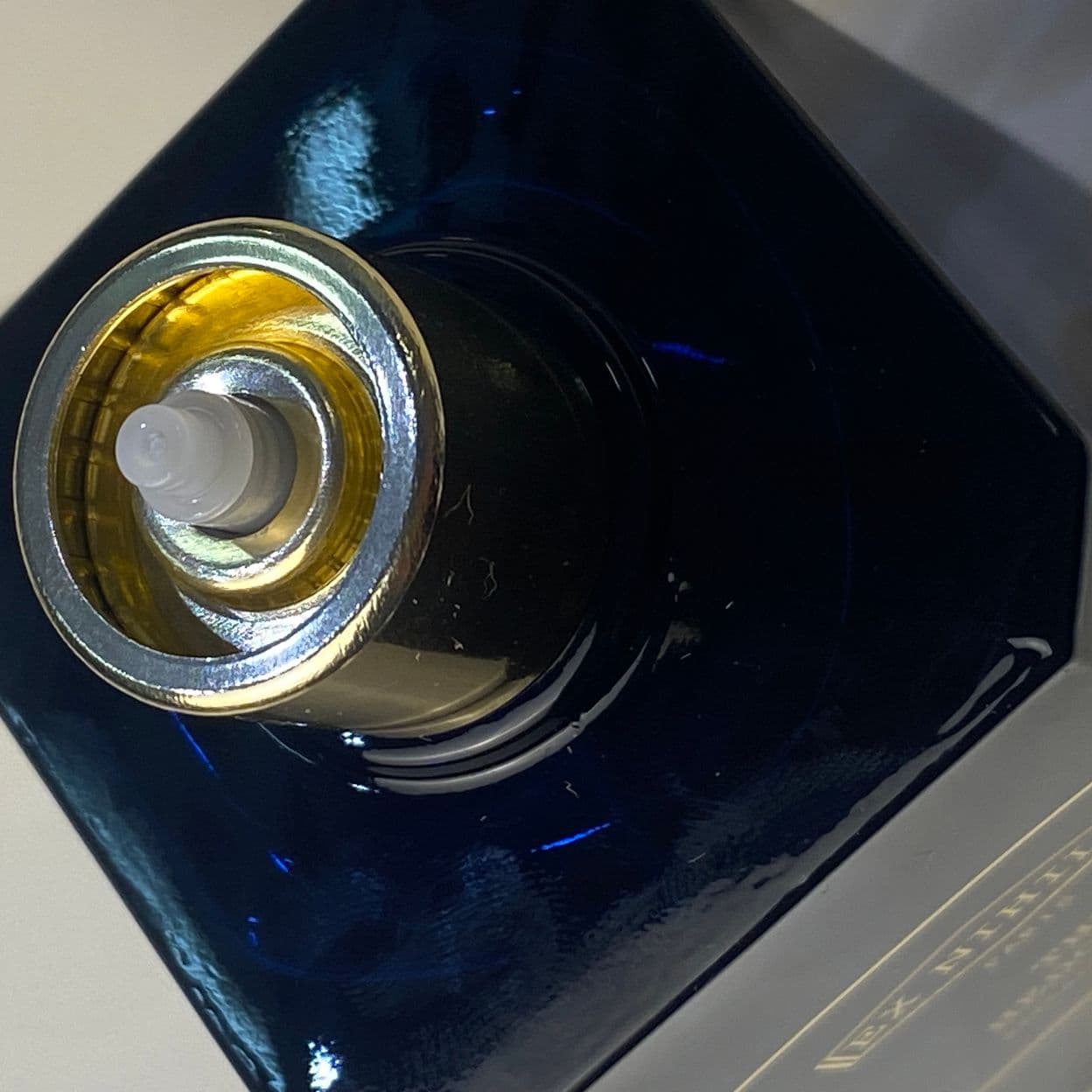 Купить The Hedonist Extrait de Parfum