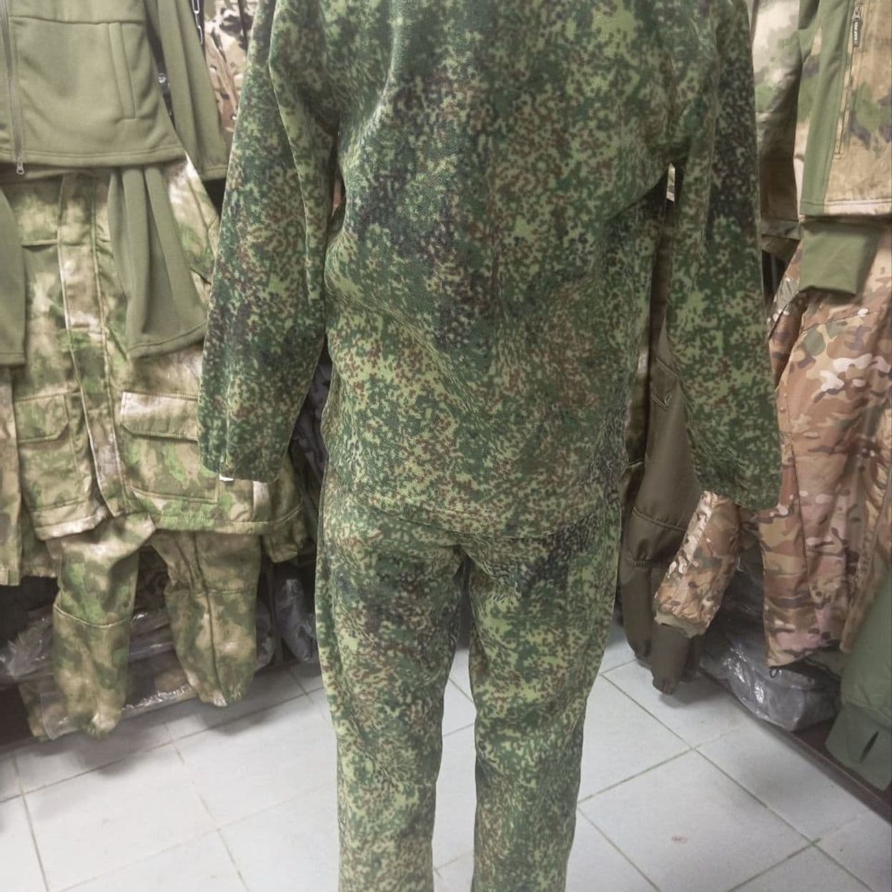 Купить флисовый костюм пиксель