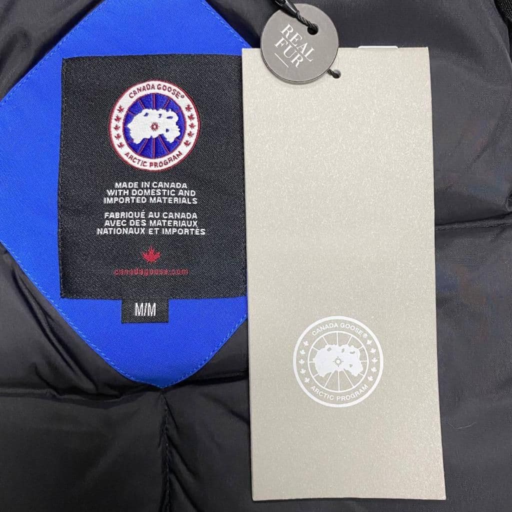 Купить Пуховик Canada Goose Expidition Parka синий