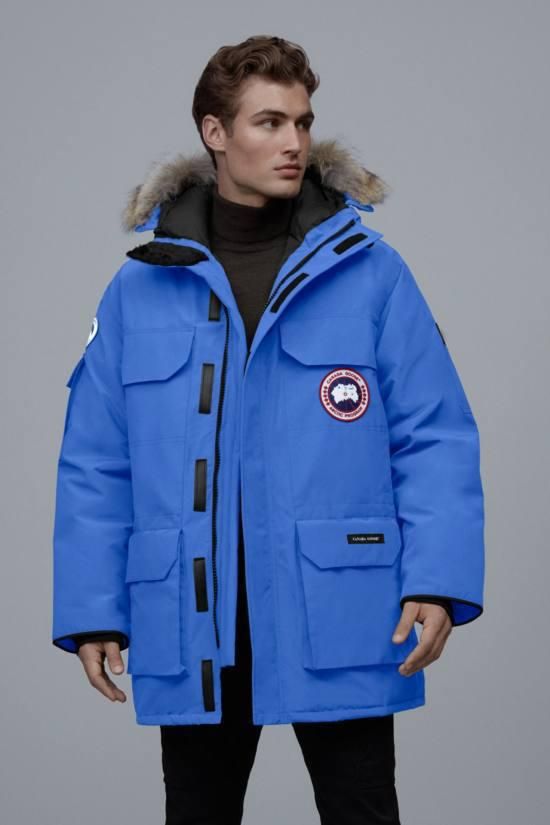 Купить Пуховик Canada Goose Expidition Parka синий