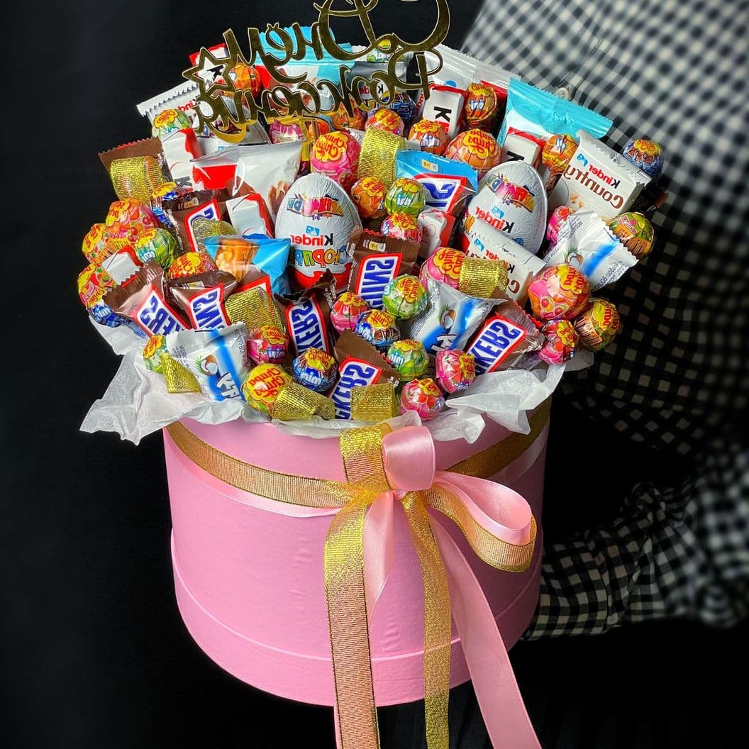 Купить Подарок из батончиков арт. 451