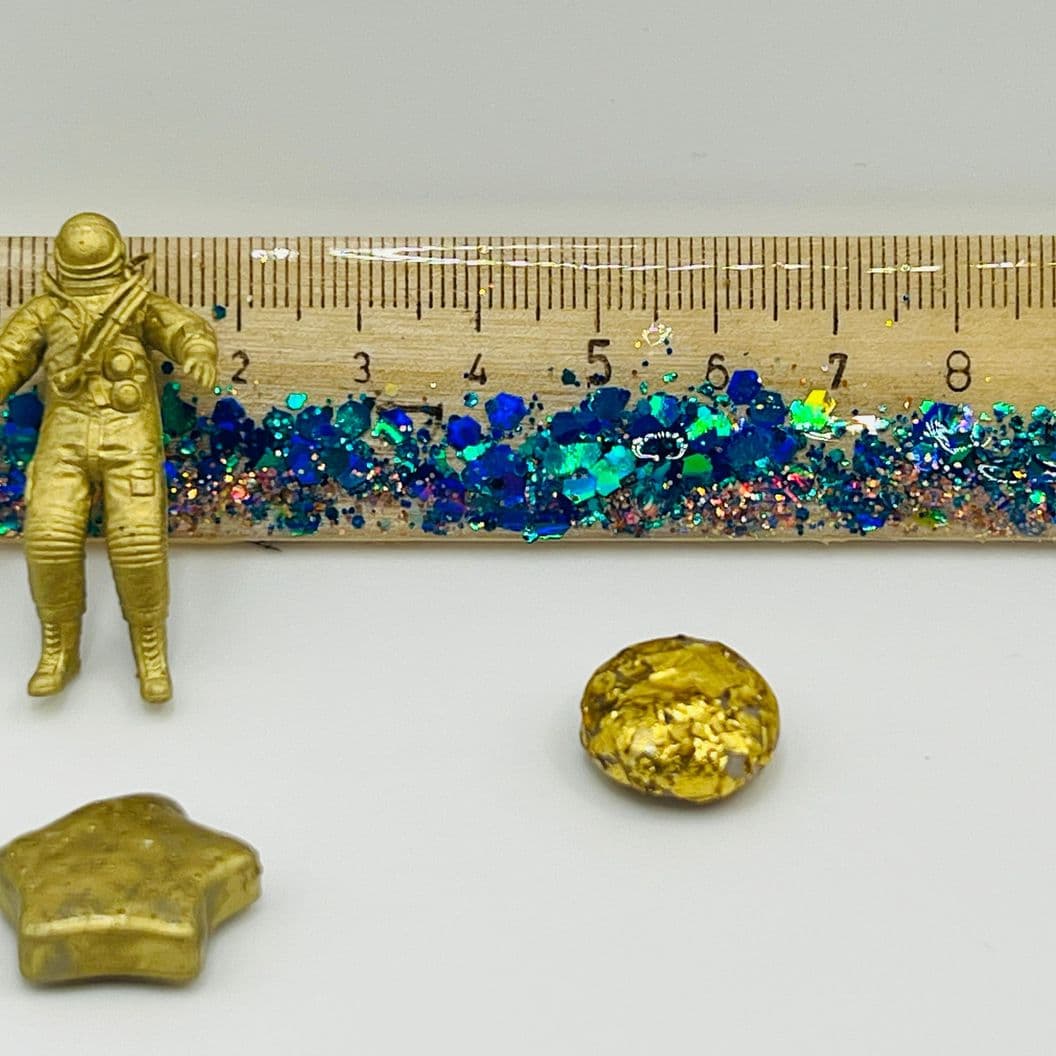 Купить Значок "Первый выход в открытый космос"