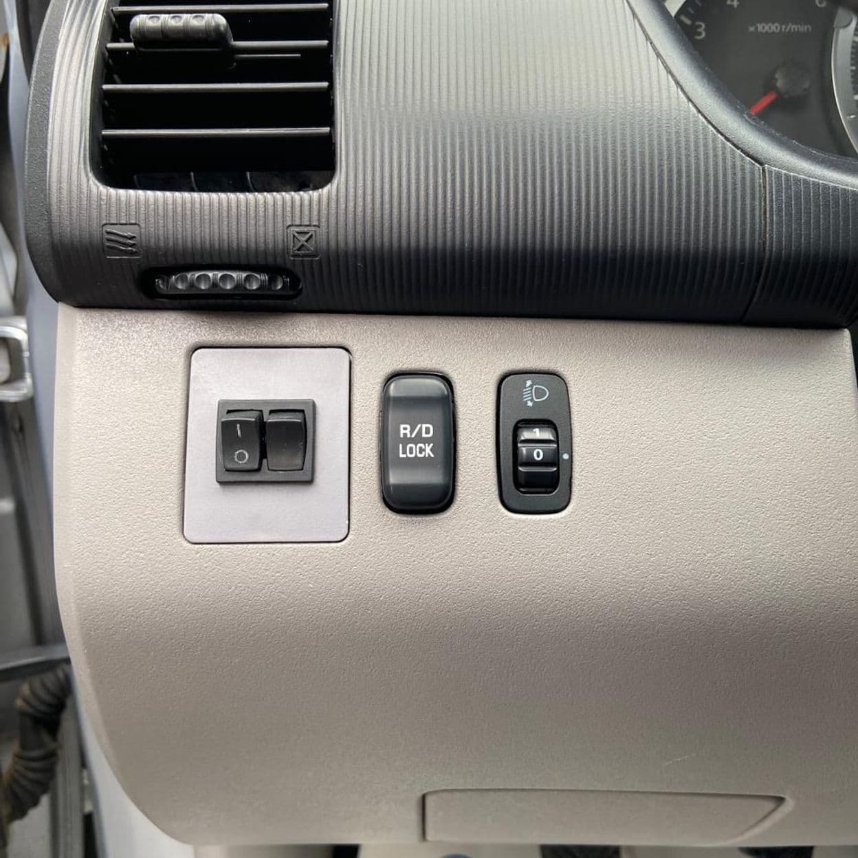 Купить Mitsubishi L200 2.5 MT, 2010, 276 000 км