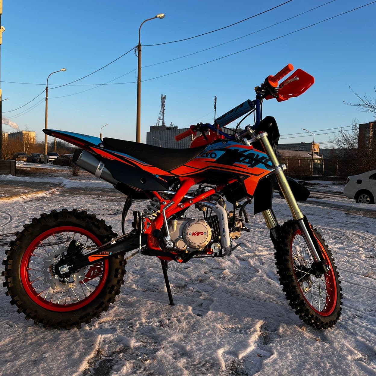 Купить Питбайк KAYO EVOLUTION YX140EM 17/14 KRZ (механ. сцепл., эл. стартер 2024 г.)
