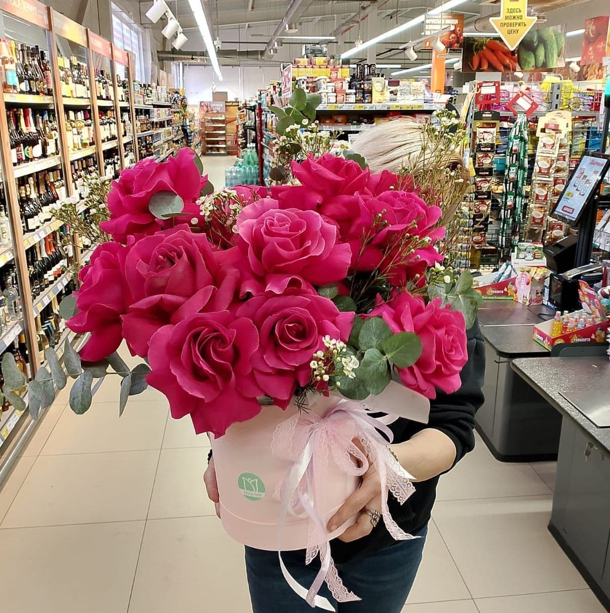 Купить Букет в шляпной коробке " В самое сердце"