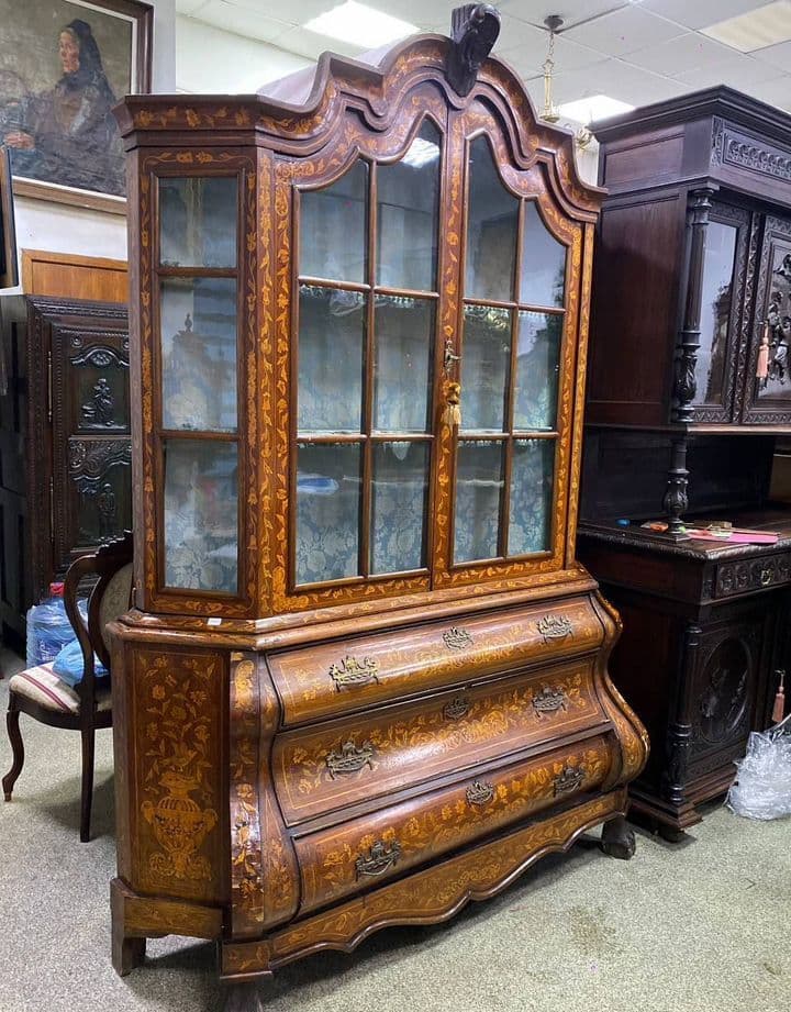 Купить Старинная витрина в стиле Чиппендейл