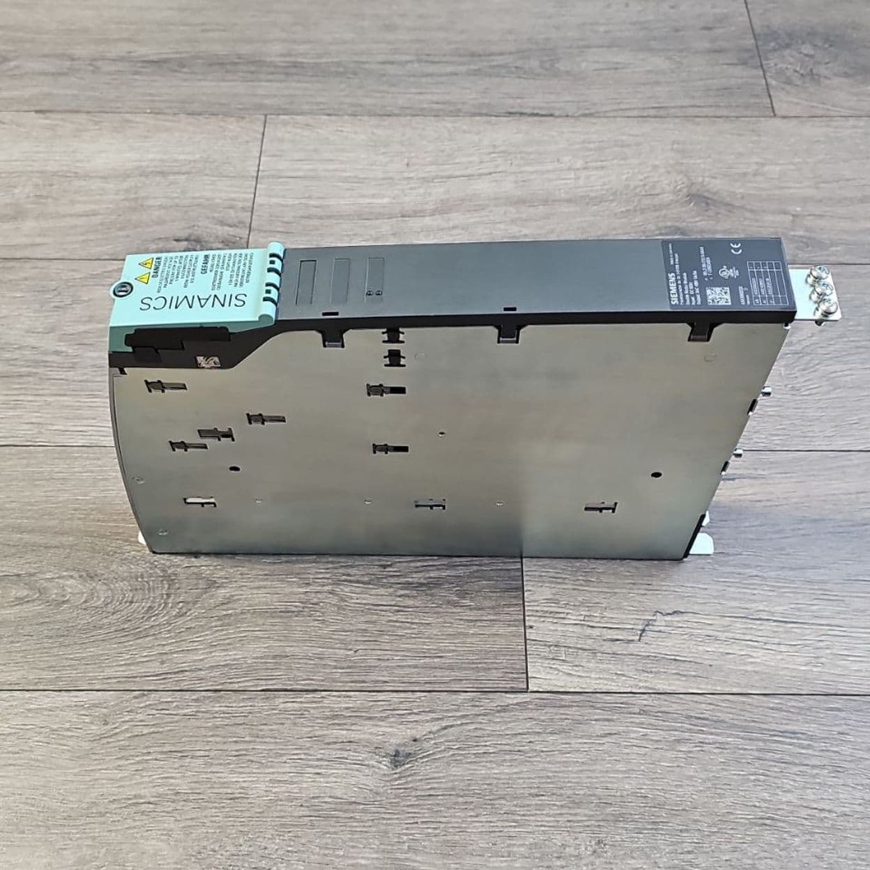 Купить Двухдвигательный модуль Siemens 6SL3120-2TE21-0AA3