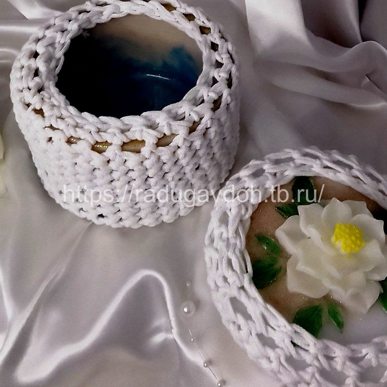 Купить 2 за 1 покупку! Шкатулка бело-голубая с древесной мукой,  с вязанкой "Лотос"-4  ( с подарком , маленькой шкатулкой) — Копия