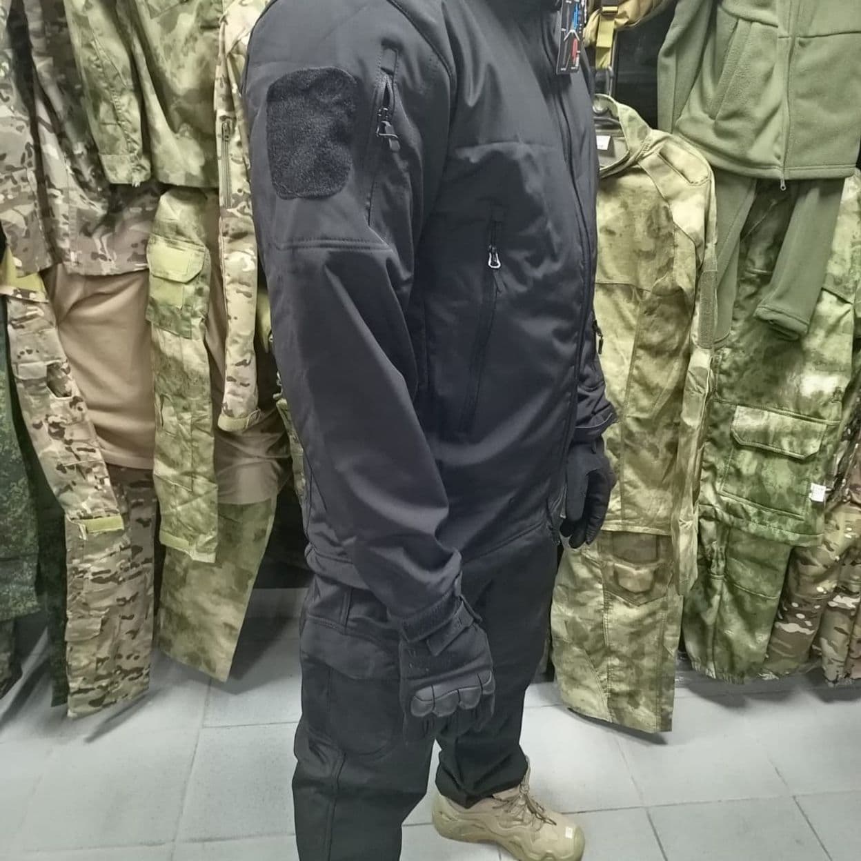 Купить Костюм тактический Softshell черный