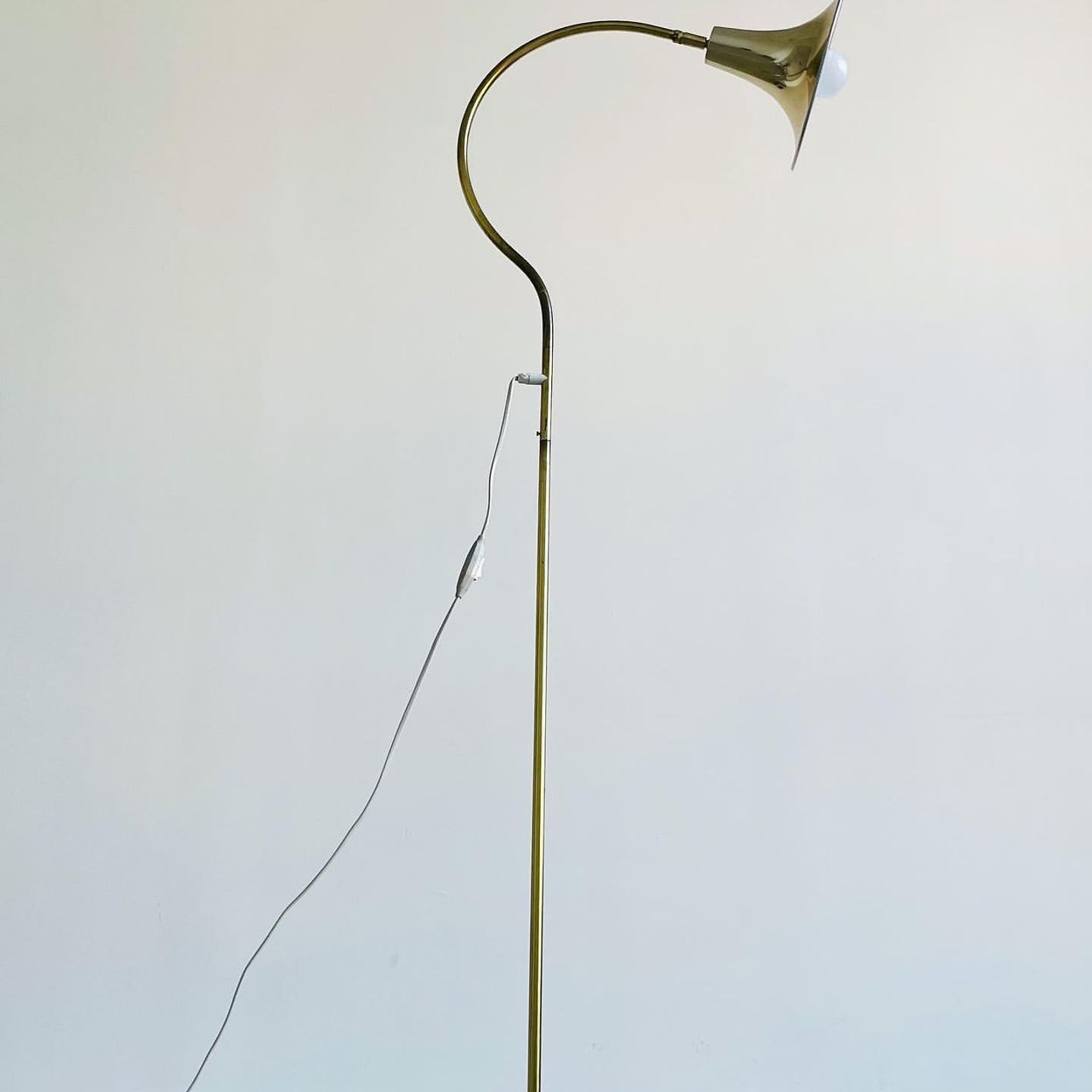 Купить Напольный металлический светильник