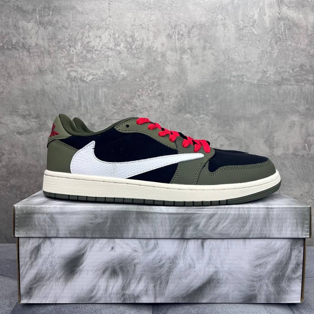 Купить Nike Air Jordan Travis Scott 1 low Olive