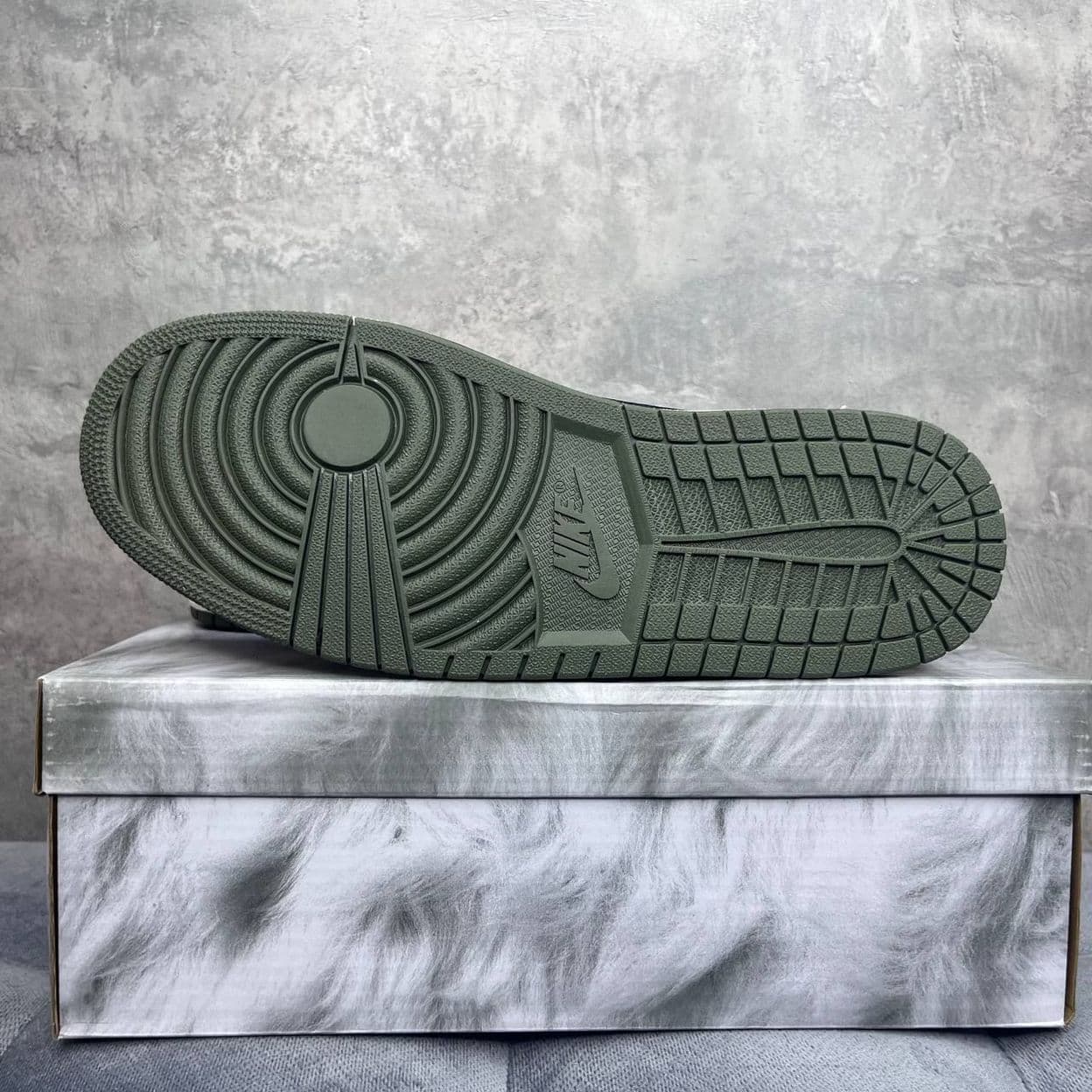 Купить Nike Air Jordan Travis Scott 1 low Olive