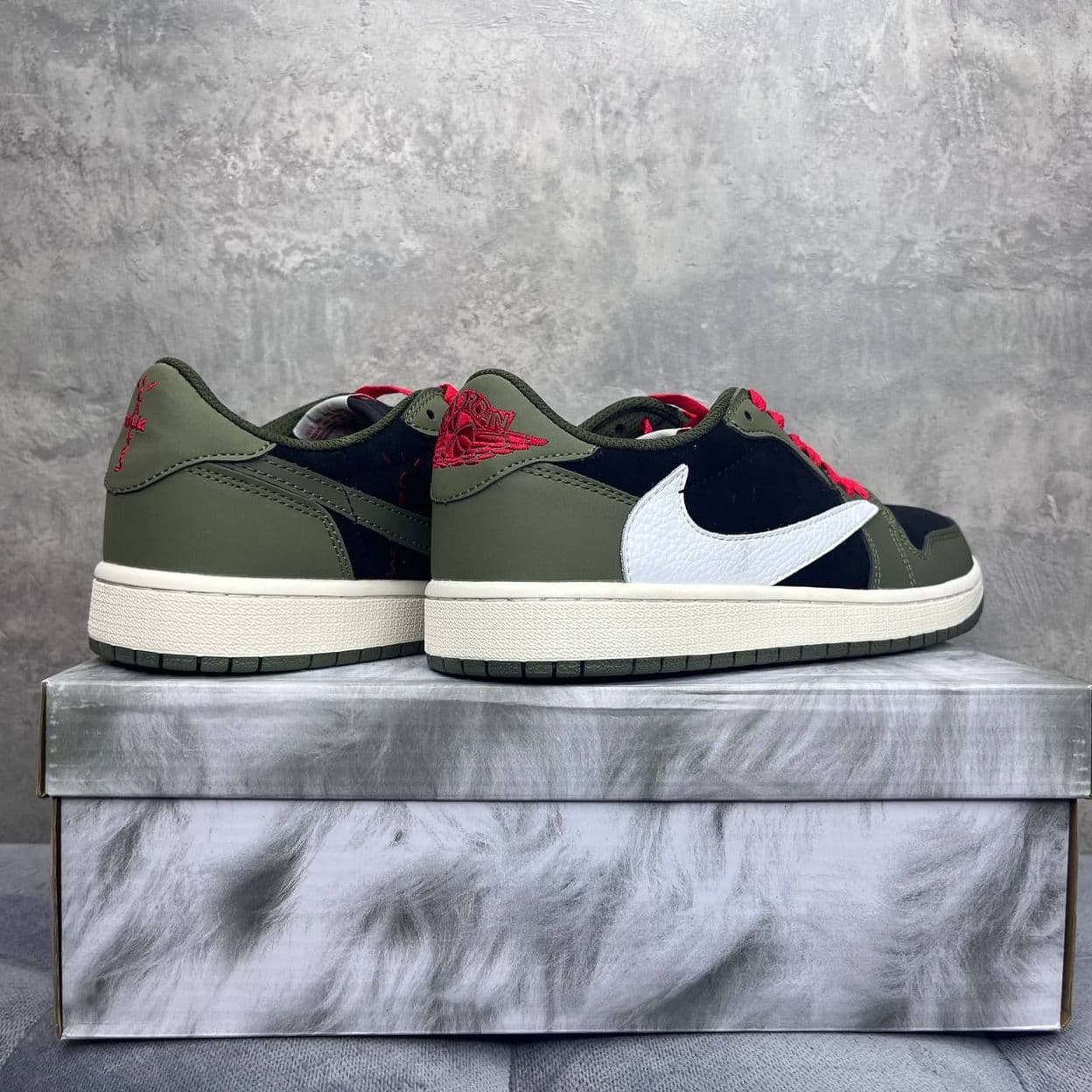 Купить Nike Air Jordan Travis Scott 1 low Olive