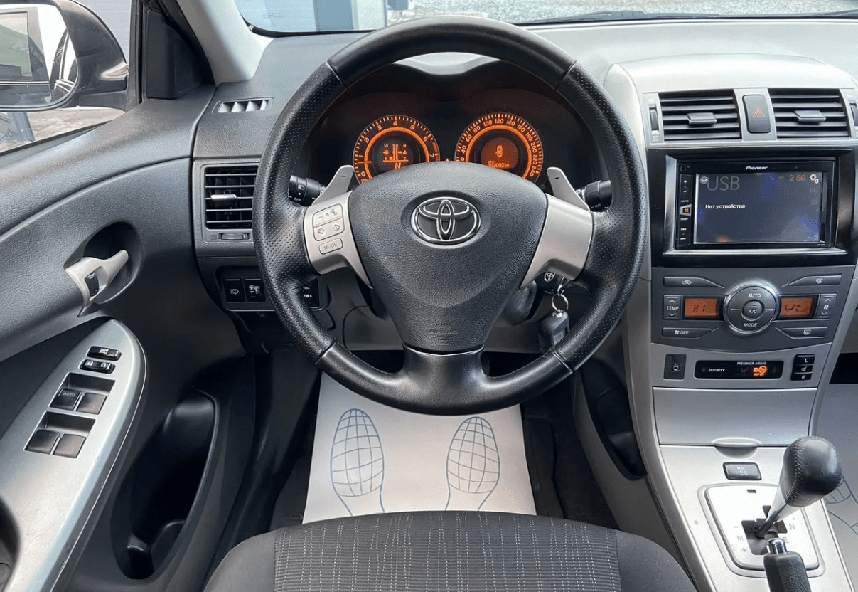 Купить Toyota Corolla 1.6 AMT, 2008, 198 000 км