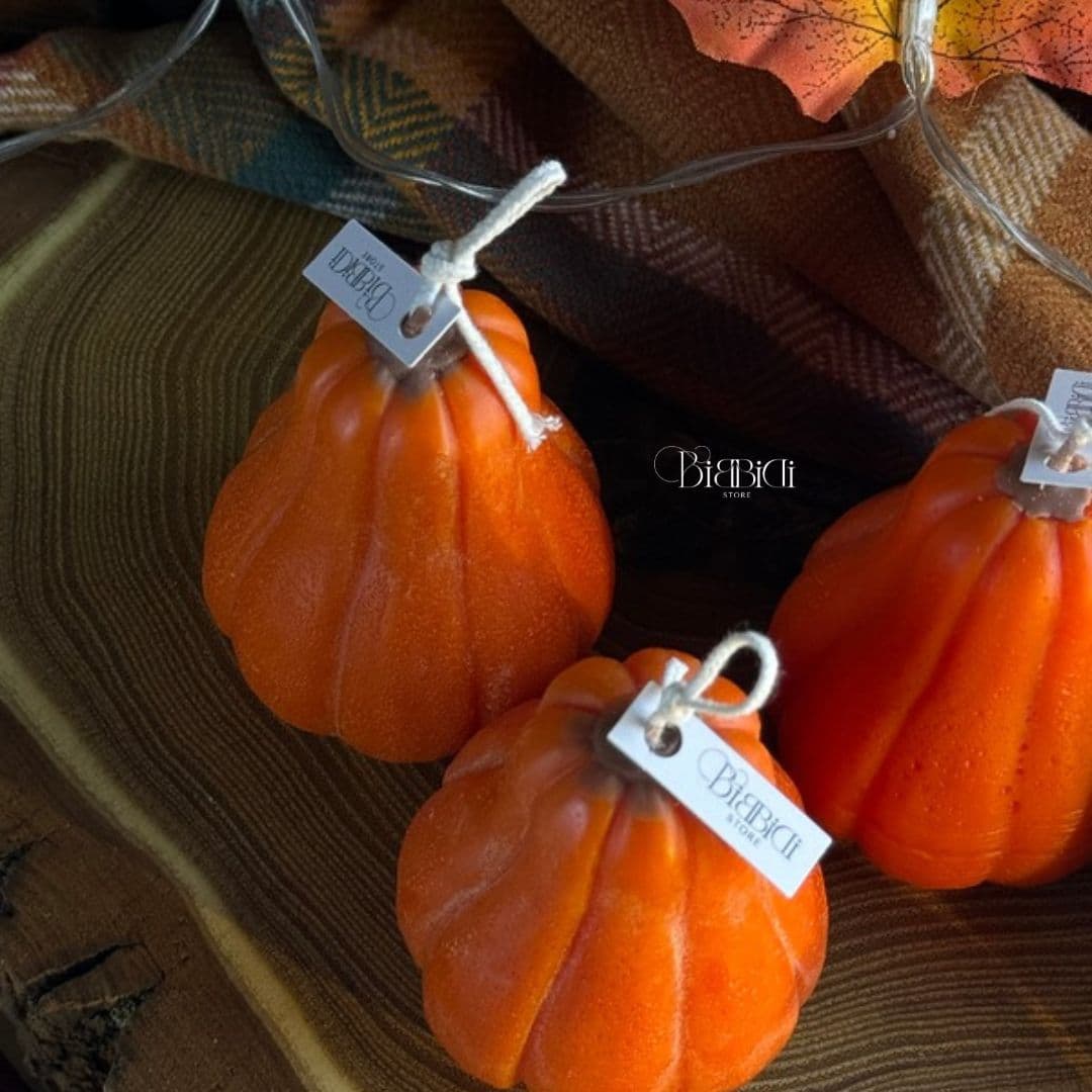 Купить Интерьерная свеча "Тыква" с ароматом печенья. Вид 2