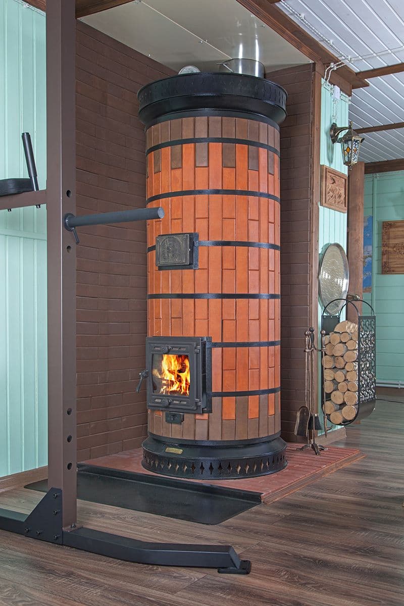 Купить Печь отопительная "СУДАРЫНЯ" в кирпичной облицовке
