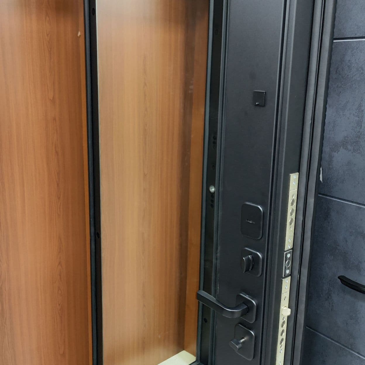 Купить Дверь входная "ЛАМБО" зеркало, ВДК