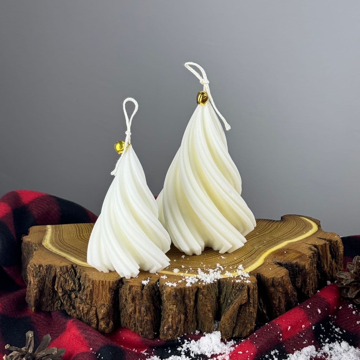 Купить Свеча: "Елка" маленькая