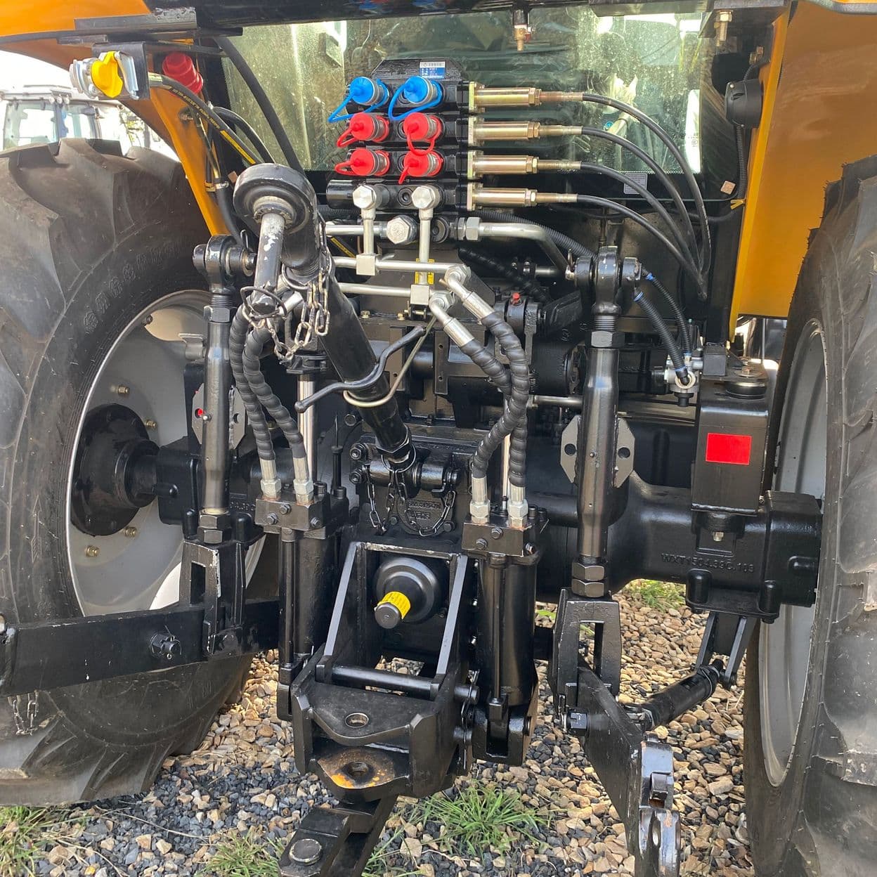 Купить Трактор FORLOAD SD1304 Y