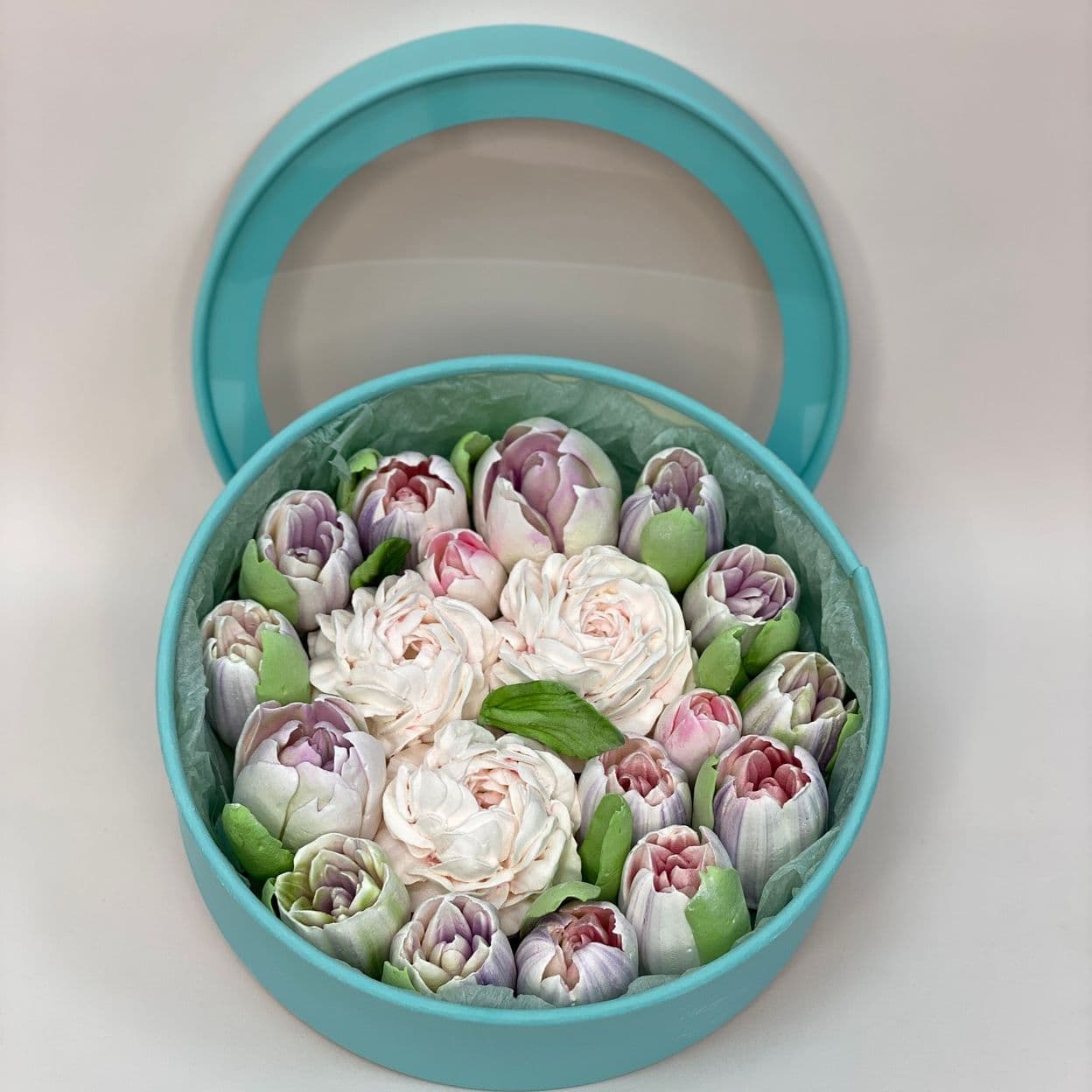 Купить Коробочка с тюльпанами и пионами