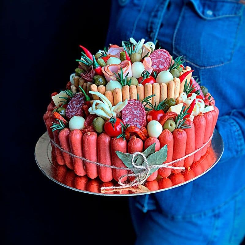 Купить Торт из колбасок и сыров арт. 260