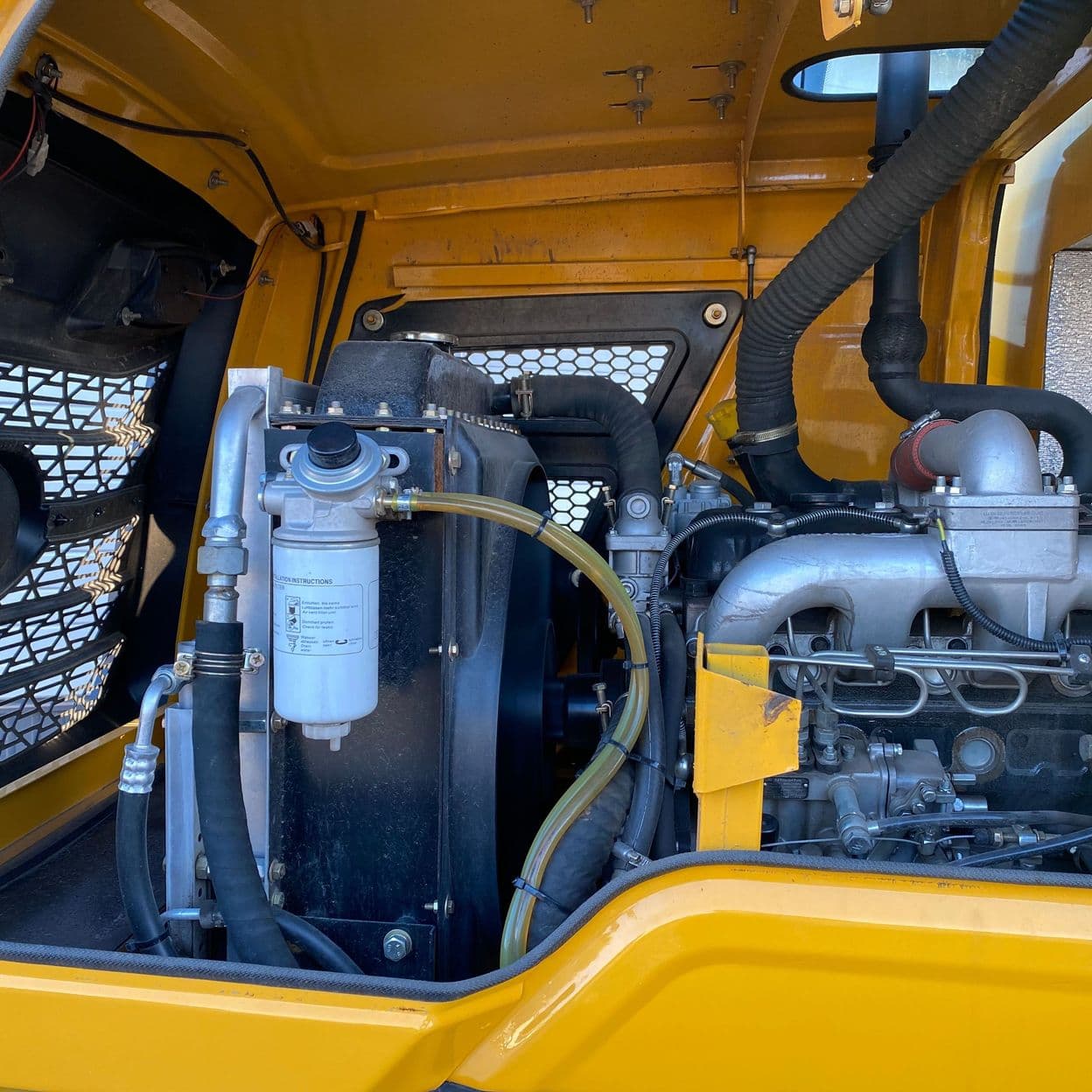 Купить Телескопический колесный погрузчик  FORLOAD T2000